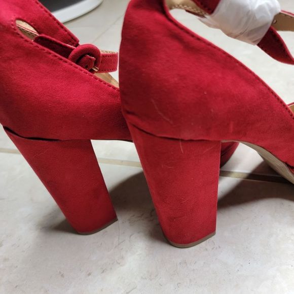 American Rag Red Heels - Picture 6 of 13